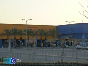 אולם תצוגה ומשרדים - מרכז מסחרי אדמירליטי במפרץ חיפה