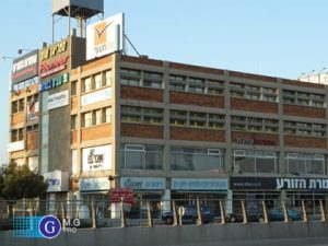 אולם תצוגה ומשרדים - בית כור במפרץ חיפה