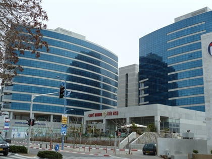 אולמות תצוגה - מגדלי אקרשטיין בהרצליה פיתוח