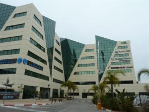 אולמות תצוגה וחנויות - בית בייטמן ביוקנעם