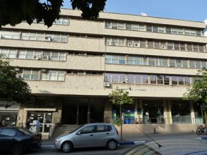 אולמות תצוגה בתל אביב - מרכז מסחרי 4