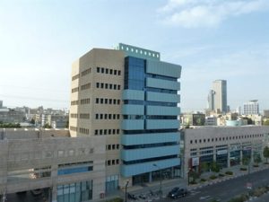 אולמות תצוגה בתל אביב - בית טויוטה